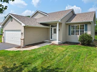 808 Lindsey Lane, Belle Plaine, MN 56011