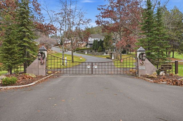 514 N DUNBARTON OAKS Ln, Liberty Lake, WA 99019