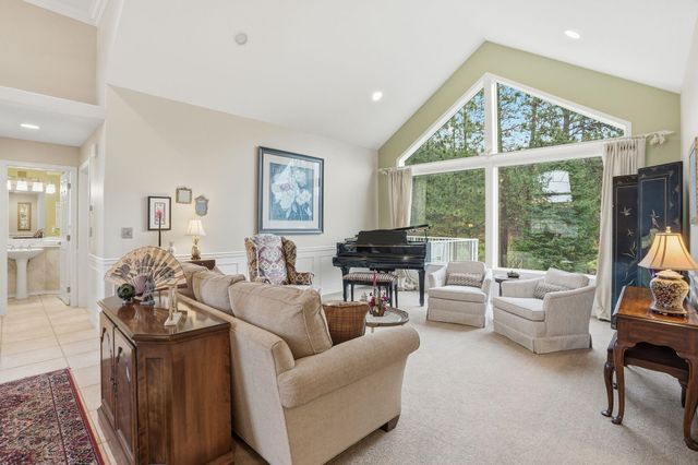 514 N DUNBARTON OAKS Ln, Liberty Lake, WA 99019