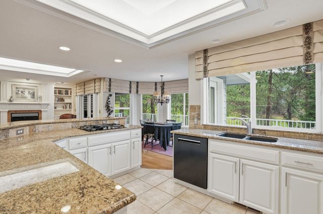 514 N DUNBARTON OAKS Ln, Liberty Lake, WA 99019