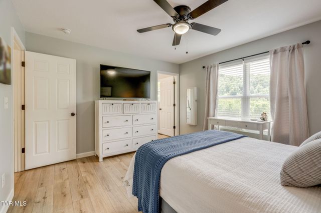 220 Old Siam Road, Elizabethton, TN 37643
