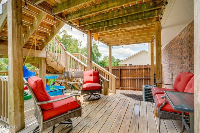 220 Old Siam Road, Elizabethton, TN 37643