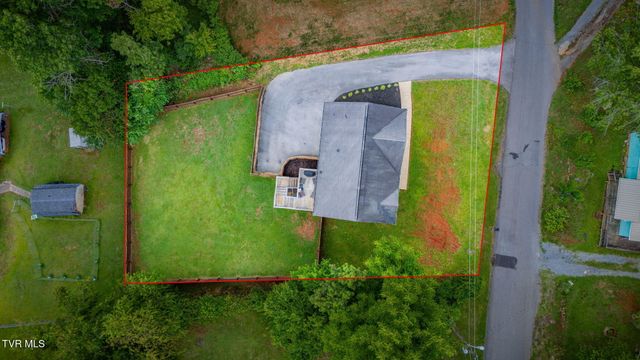 220 Old Siam Road, Elizabethton, TN 37643