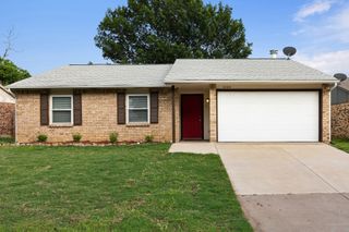 1004 Fort Worth Street, Mansfield, TX 76063