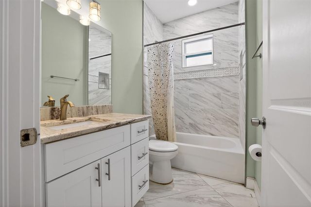 711 28TH AVENUE S, St Petersburg, FL 33705