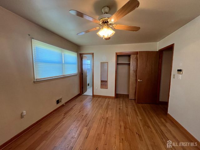 31 Mercer Road, Old Bridge, NJ 08857
