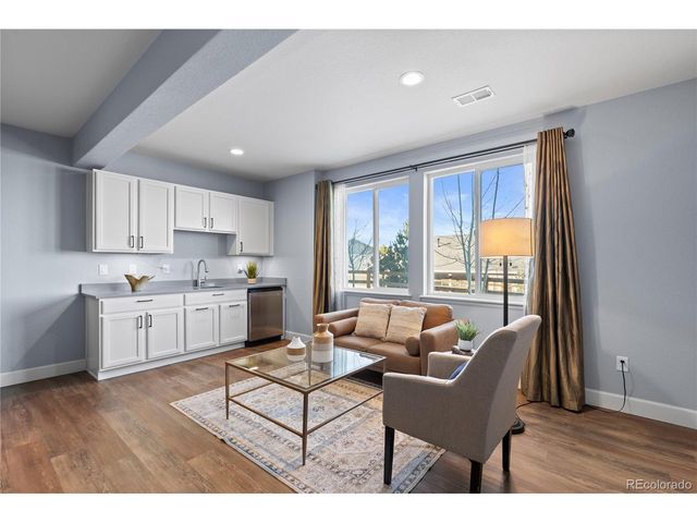 6685 Kenzie Cir, Castle Pines, CO 80108