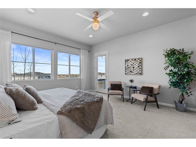 6685 Kenzie Cir, Castle Pines, CO 80108