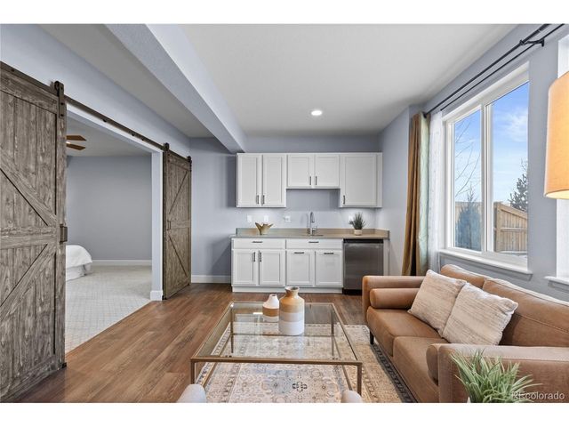 6685 Kenzie Cir, Castle Pines, CO 80108