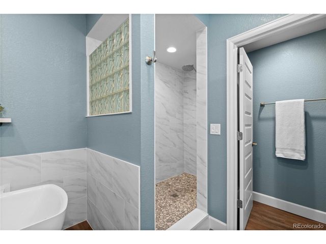 6685 Kenzie Cir, Castle Pines, CO 80108