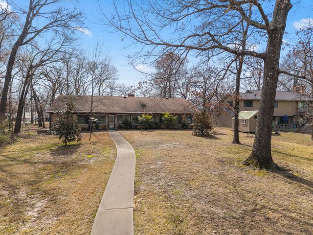 615 Private Road 5881, Yantis, TX 75497