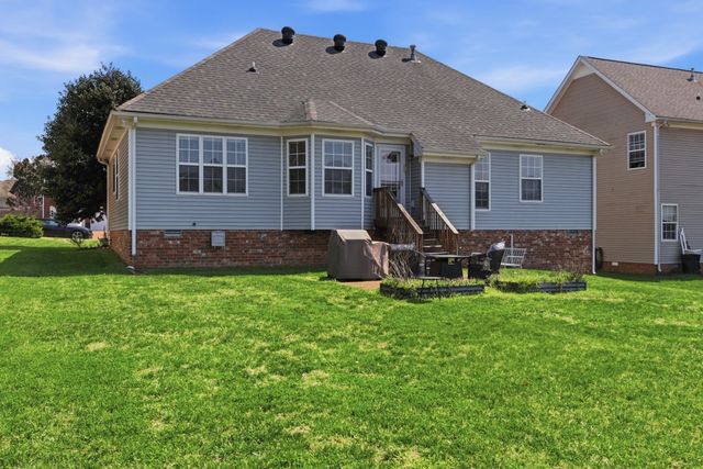 1311 Saybrook Xing, Thompsons Station, TN 37179