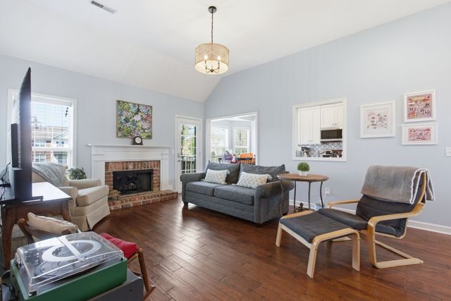 1311 Saybrook Xing, Thompsons Station, TN 37179