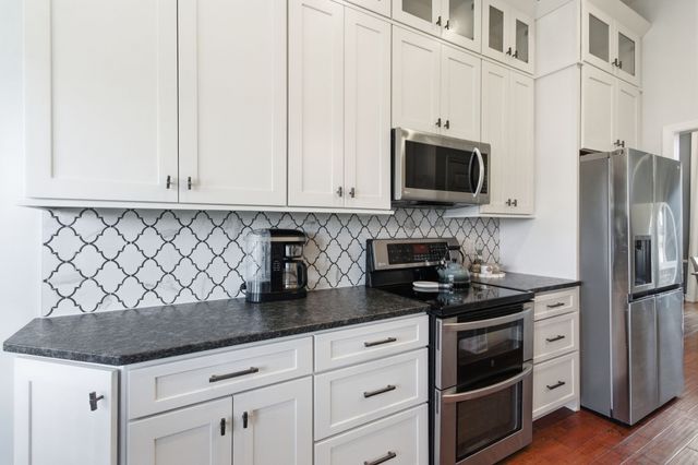 1311 Saybrook Xing, Thompsons Station, TN 37179