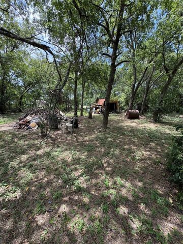 705 W Jefferson Avenue, Whitney, TX 76692