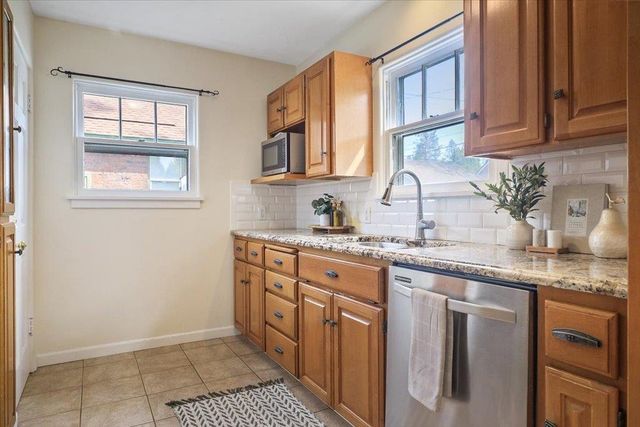 443 W 28th Ave, Spokane, WA 99203