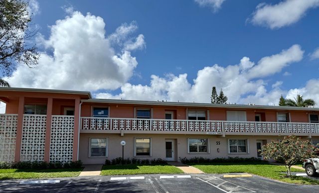 1740 NW 19th Terrace 202, Delray Beach, FL 33445