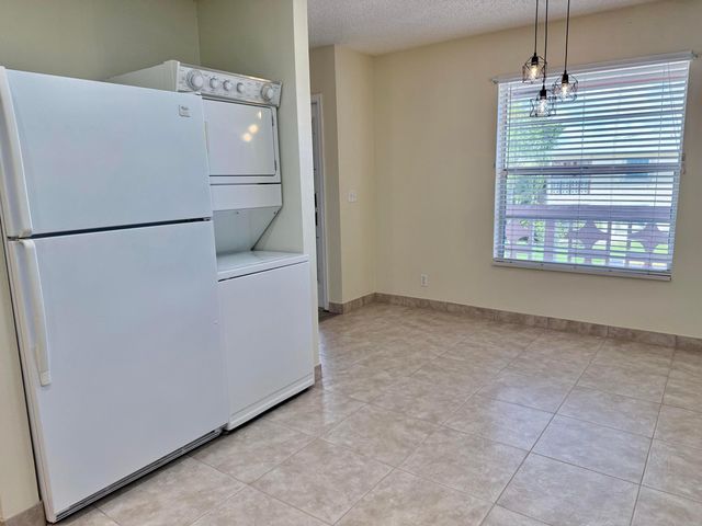 1740 NW 19th Terrace 202, Delray Beach, FL 33445