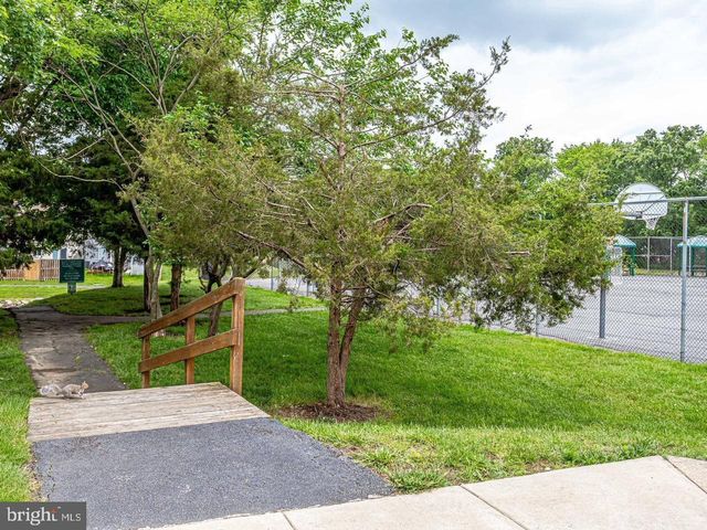 8385 BROCKHAM DR #H, Alexandria, VA 22309