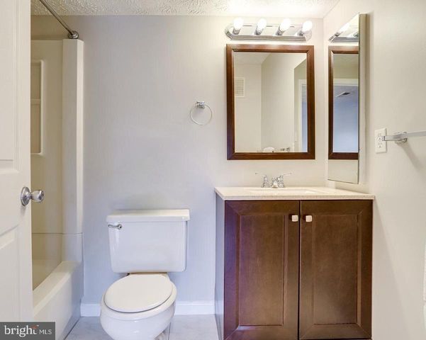 8385 BROCKHAM DR #H, Alexandria, VA 22309
