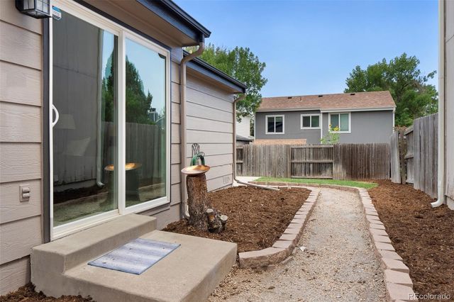 2340 Redwood Avenue, Lafayette, CO 80026
