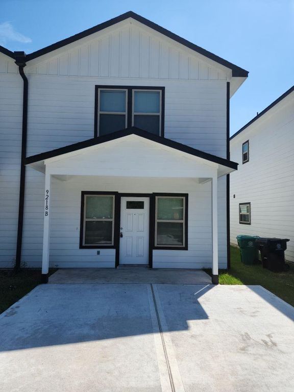 9218 Nyssa Avenue B, Houston, TX 77078