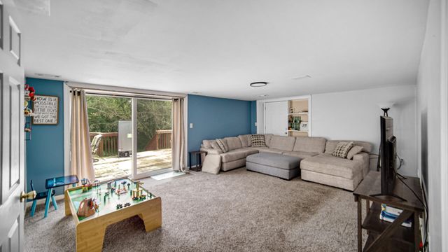 51 Deerpath Road, Merrillville, IN 46410