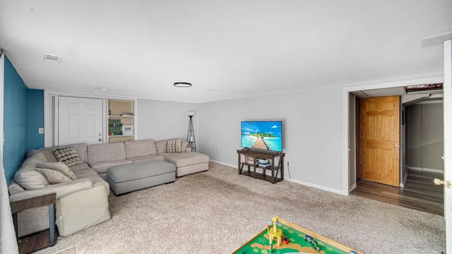 51 Deerpath Road, Merrillville, IN 46410