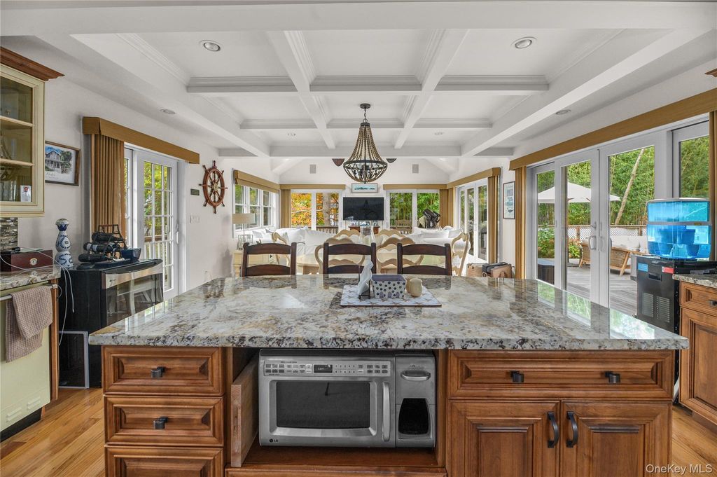 35 Gale Avenue, Seaview, NY 11770 — photo 5