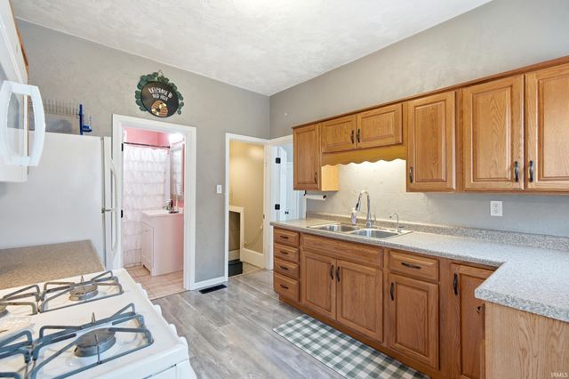 311 S Johnson Street, Garrett, IN 46738
