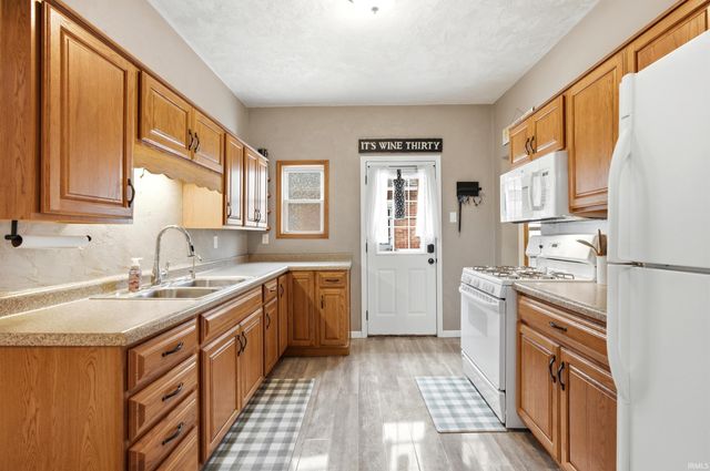 311 S Johnson Street, Garrett, IN 46738