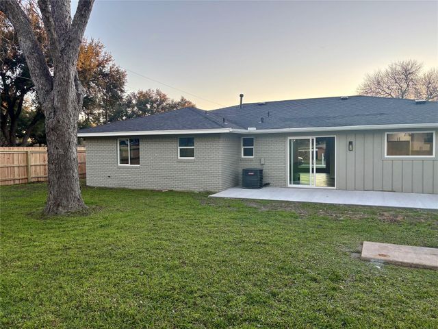 802 Victoria Street, Navasota, TX 77868