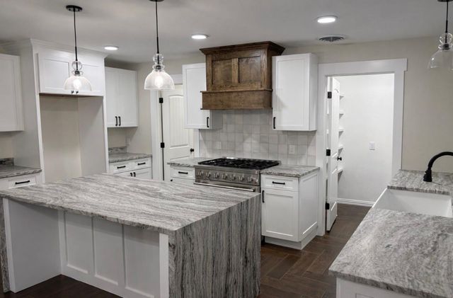 802 Victoria Street, Navasota, TX 77868