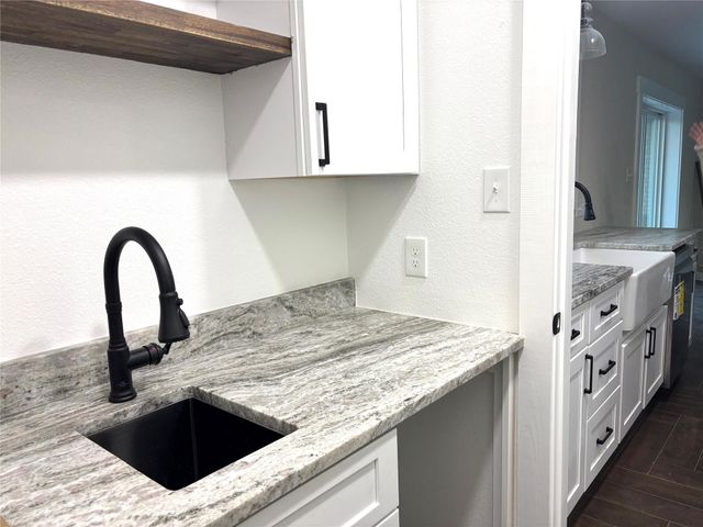 802 Victoria Street, Navasota, TX 77868