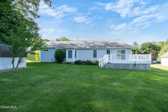 1118 Clute Crest Lane, Niskayuna, NY 12309
