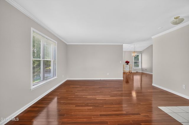 1118 Clute Crest Lane, Niskayuna, NY 12309