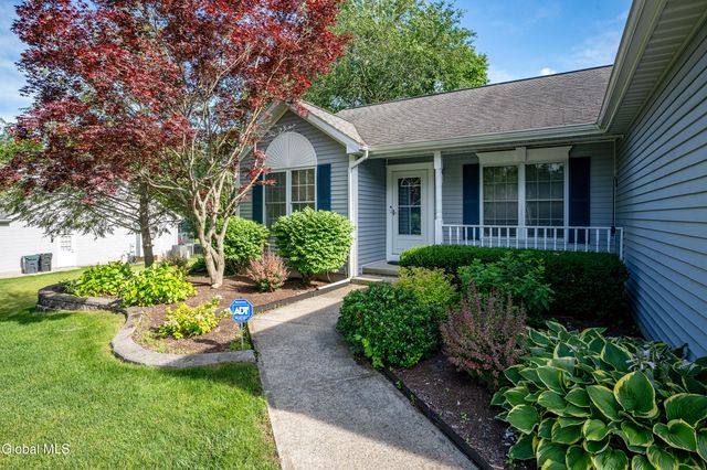 1118 Clute Crest Lane, Niskayuna, NY 12309