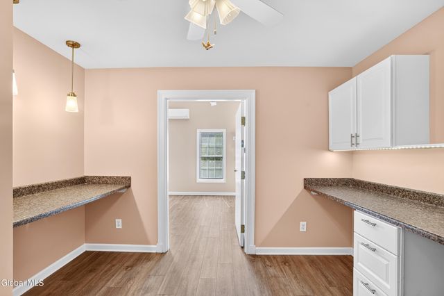 1118 Clute Crest Lane, Niskayuna, NY 12309