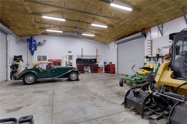 4700 Skates CIR, Fort Myers, FL 33905