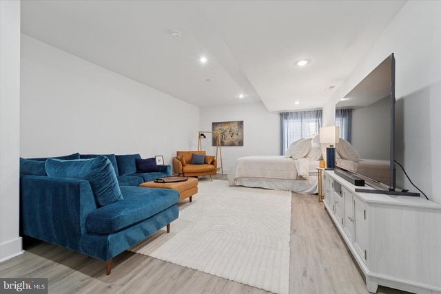 73 E SHARPNACK ST, Philadelphia, PA 19119