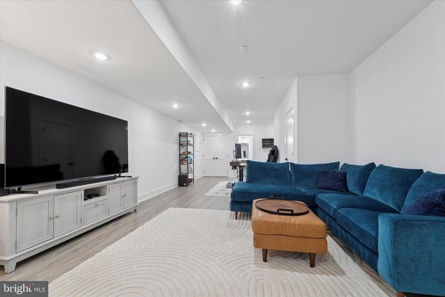 73 E SHARPNACK ST, Philadelphia, PA 19119