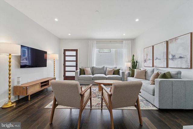 73 E SHARPNACK ST, Philadelphia, PA 19119