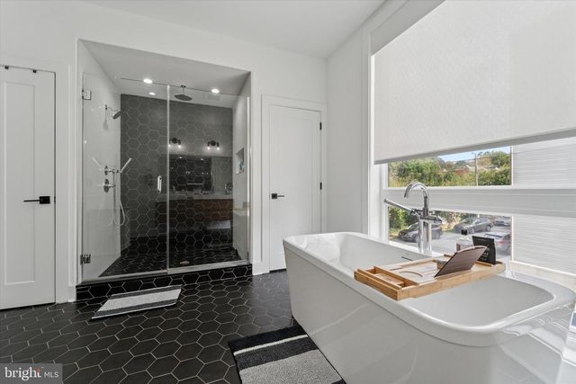 73 E SHARPNACK ST, Philadelphia, PA 19119