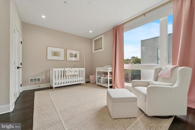 73 E SHARPNACK ST, Philadelphia, PA 19119