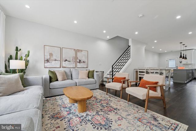 73 E SHARPNACK ST, Philadelphia, PA 19119