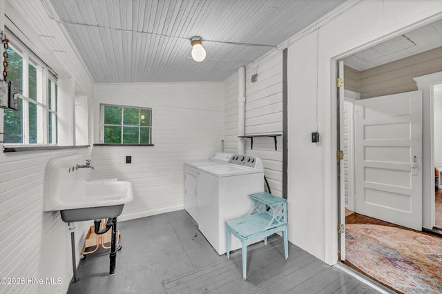 1035 Page Avenue, Wilmington, NC 28403
