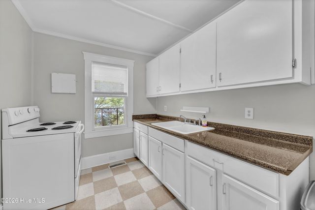 1035 Page Avenue, Wilmington, NC 28403
