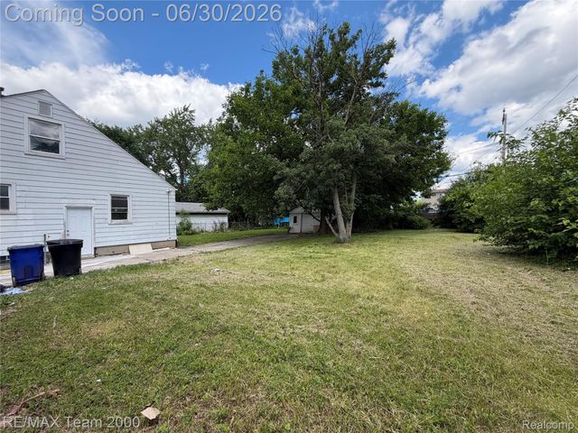 6760 Warwick Street, Detroit, MI 48228