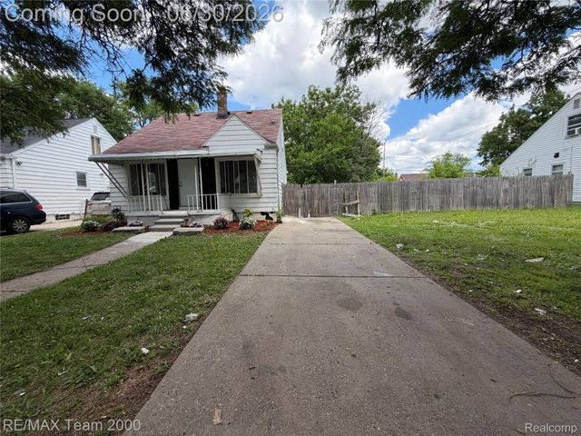6760 Warwick Street, Detroit, MI 48228