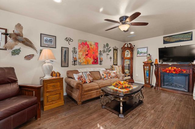 2510 CR 229 D, Henderson, TX 75652